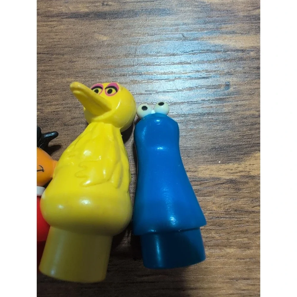 Vintage Fisher-Price Little People #937 Sesame Street Clubhouse Figures Lot Of 5
